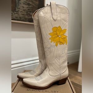 Miron Crosby Kirstin Cowboy Boots Size 9.5 New in Box